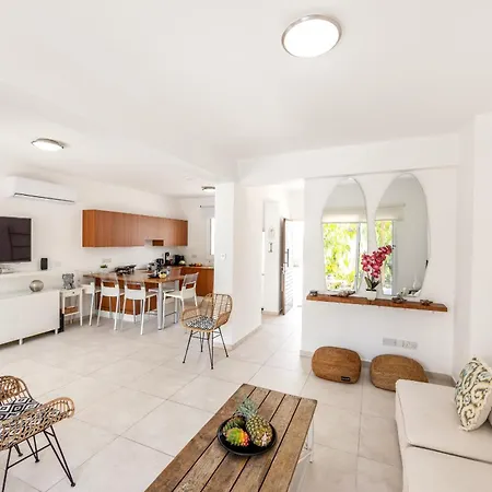 Villa Narcissos Seaside 3