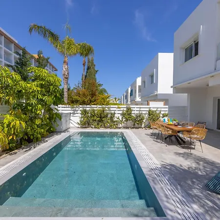 Narcissos Seaside 3 *