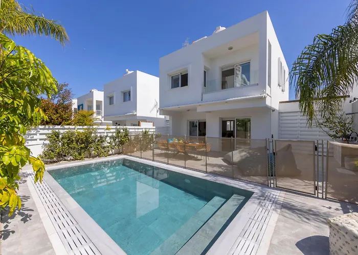 Narcissos Seaside 3 *