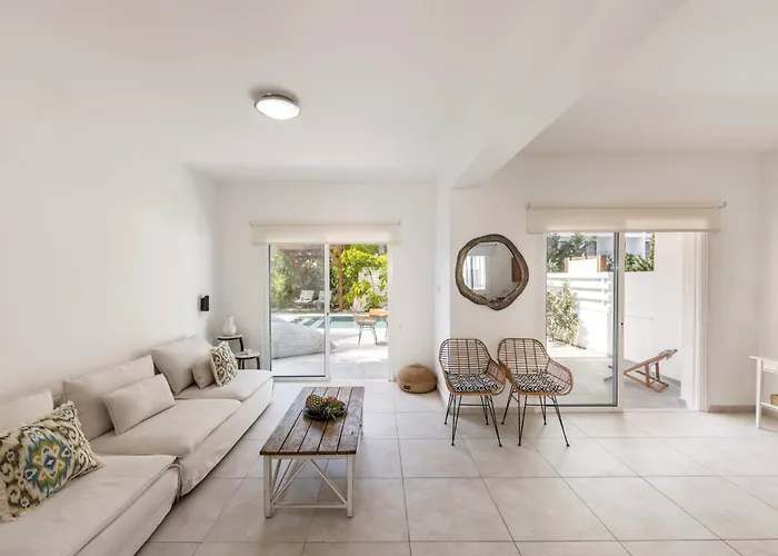 Narcissos Seaside 3 Вилла