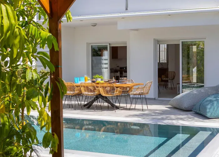 Narcissos Seaside 3 Протарас