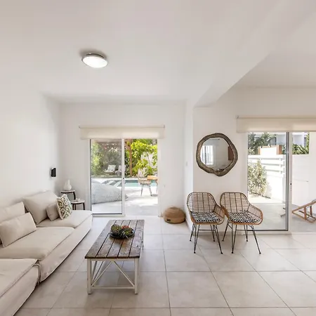 Narcissos Seaside 3 Villa