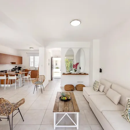 Villa Narcissos Seaside 3